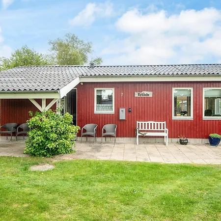 4 Star In Juelsminde Sonderby (Midtjylland)