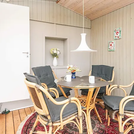 4 Star In Juelsminde * Sonderby (Midtjylland)
